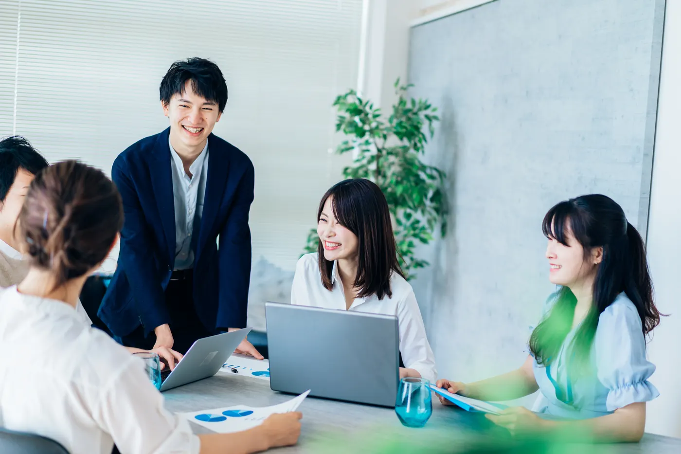 群馬県の中小企業向け・経営に紐づく人事戦略策定コンサルティングの打ち合わせ風景